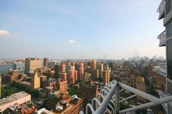 Rented by Corcoran | media 55