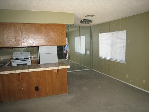 2nd image of 4140 Sanderling Cir Unit 445