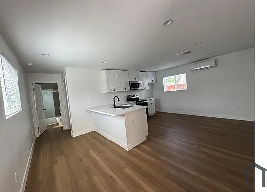 722 E 81st St #75 — Photo 3