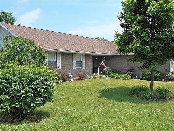 3rd image of 1454 Boulevard Dr