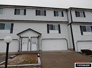 805 Sioux Dr, Evanston, WY 82930