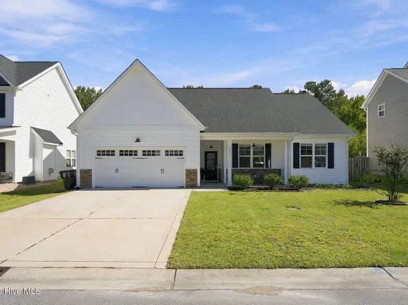 2024 Blue Bonnet Circle, Castle Hayne, NC 28429