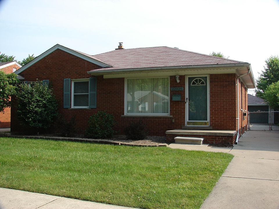 1st image of 22925 Colony St