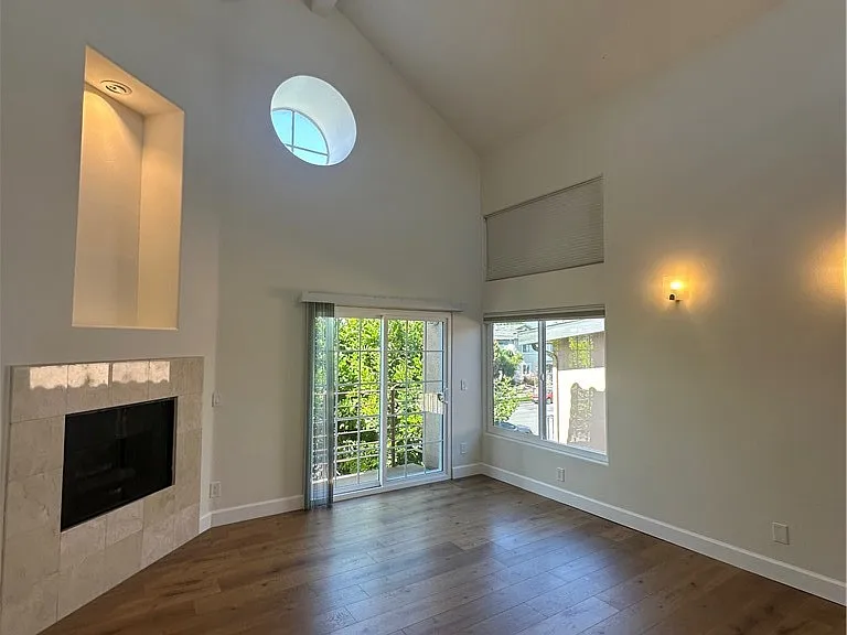 13508 Moorpark St #2 — Photo 41