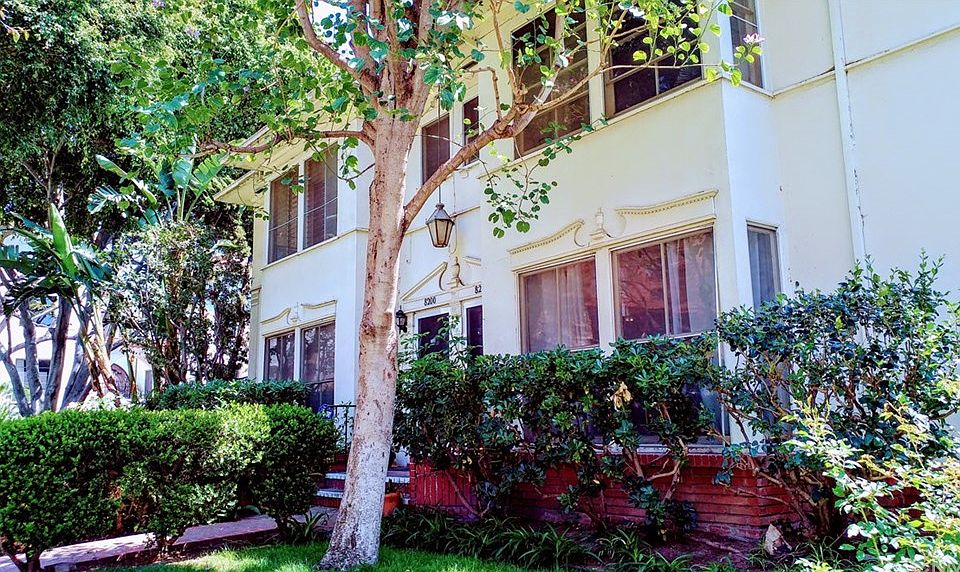 1st image of 1327 N Harper Ave