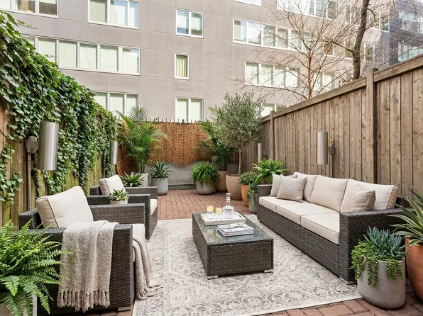 448 W 19th St, New York, NY