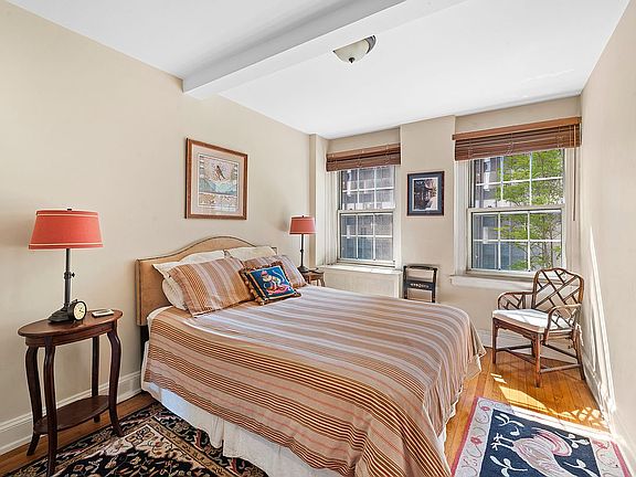 4th image of 10 Mitchell Pl APT 3A