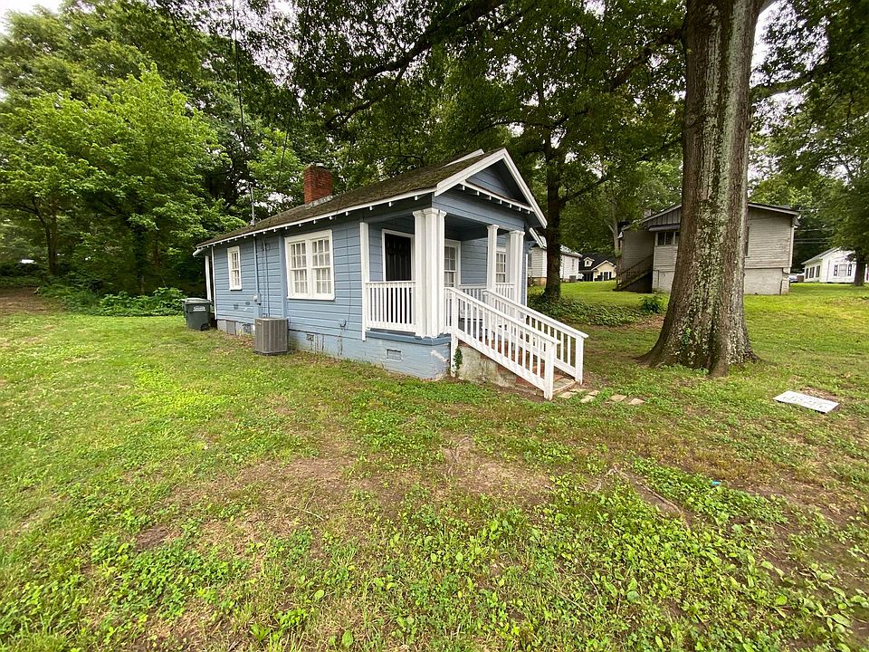 1st image of 818 Gibbons St
