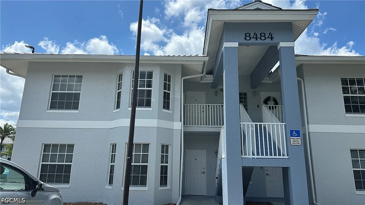 3 bed, 2.0 bath, 1118 sqft, $1,550 — Photo 3
