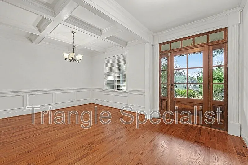 4 bed, 3.0 bath, 3754 sqft, $3,750 — Photo 3