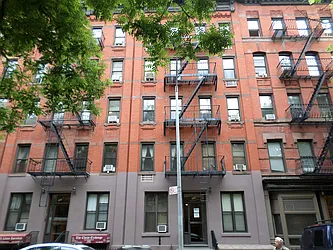 325 East 88th Street in Yorkville