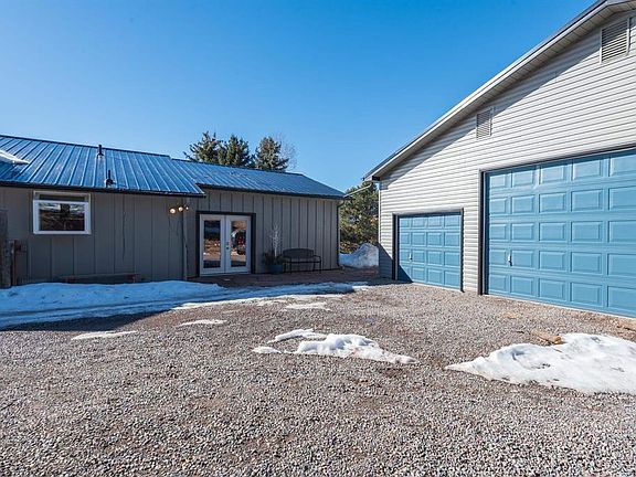 2nd image of 711 Terrace Drive