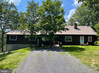 131 Screech Owl Ln, Springfield, WV 26763