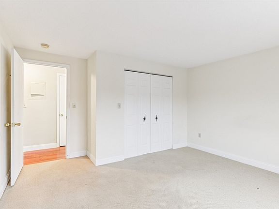 5th image of 1710 Skyline Dr Unit 10