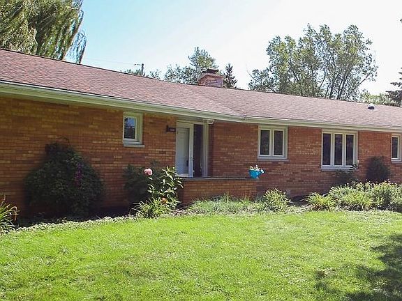4th image of 1111 E Circle Dr
