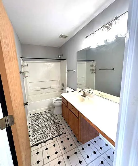 Master bathhroom