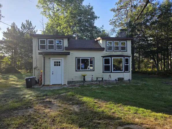 10690 Rover St, Roscommon, MI 48653