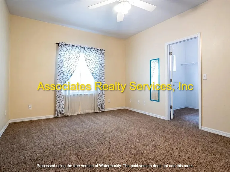 4938 NW 1st Pl — Photo 22