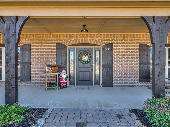 2nd image of 5136 Hickory Hollow Dr