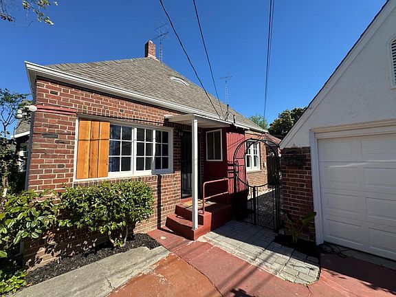 5th image of 52 W Adams Street