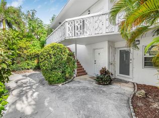 2858 Pine Tree Dr APT 7, Miami Beach, FL 33140