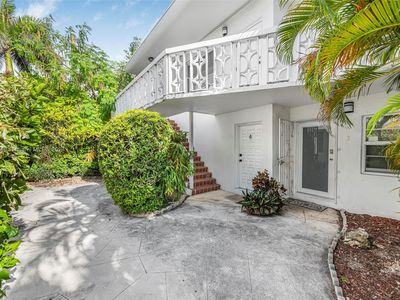2858 Pine Tree Dr APT 7, Miami Beach, FL, 33140