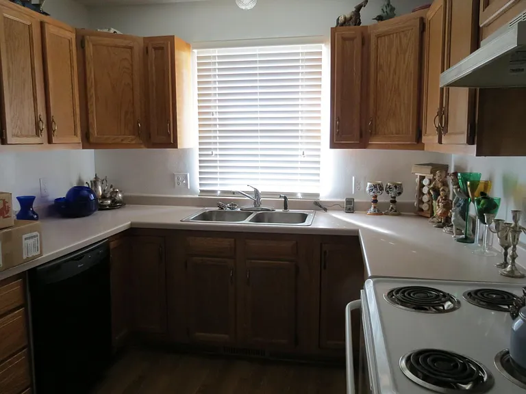 482 N 7th St #2 — Photo 12
