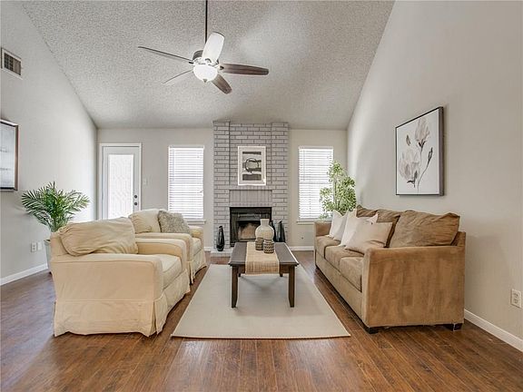 5th image of 2759 Wentworth Dr