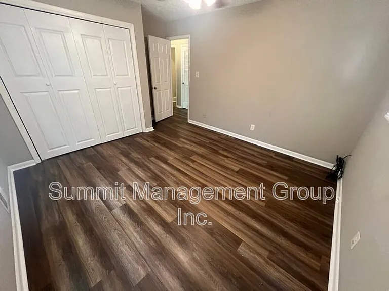 8107 Cardav Ct — Photo 10