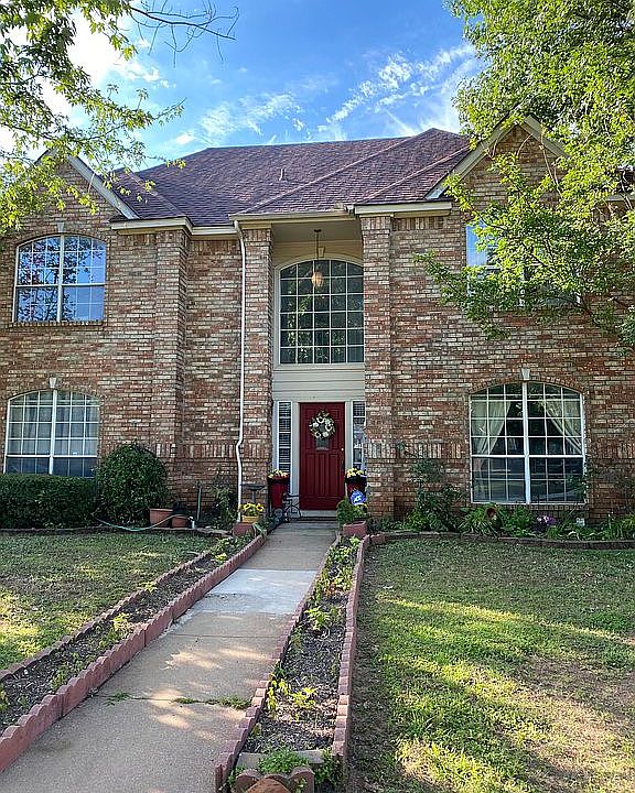1st image of 2208 Branchwood Dr