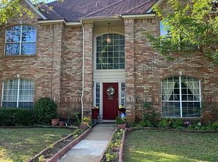 2208 Branchwood Dr, Arlington, TX 76001