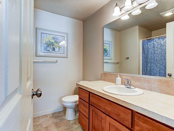 5th image of 7704 NE 54th Ave