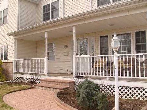 2nd image of 1046 Douglas Ave