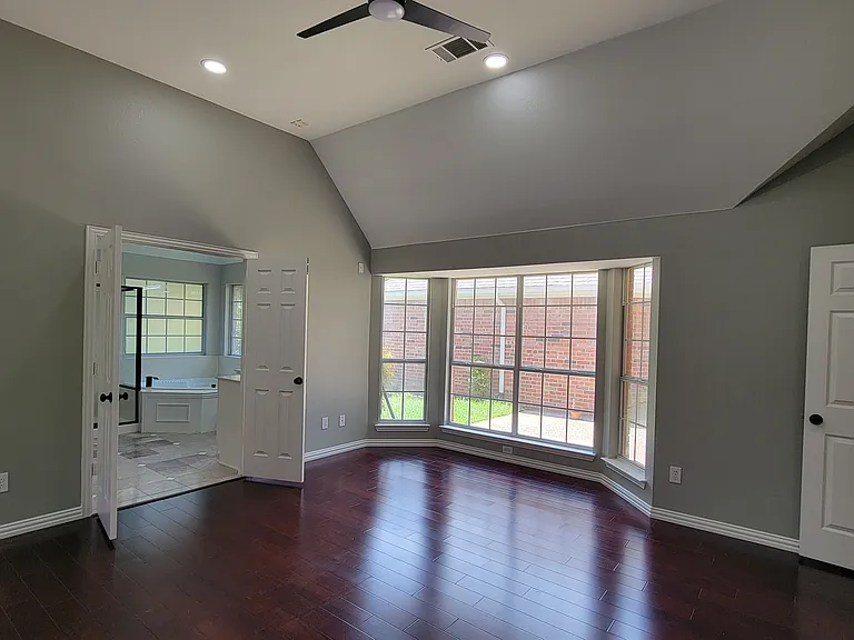 9726 Windy Hollow Dr — Photo 27