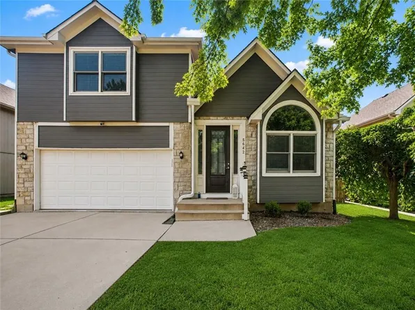 5642 Brownridge Rd, Shawnee, KS 66218