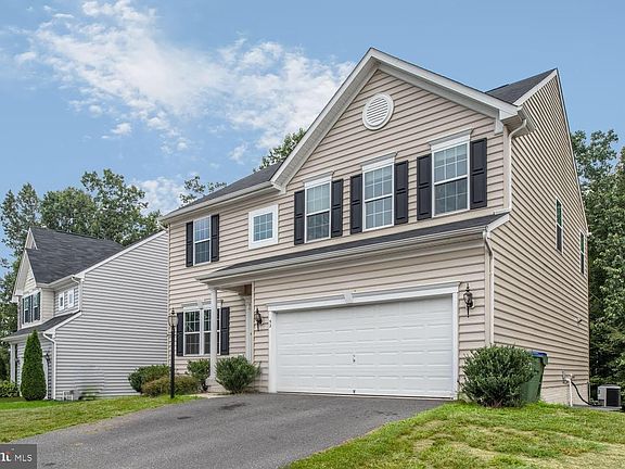 3rd image of 52 Taylors Hill Way