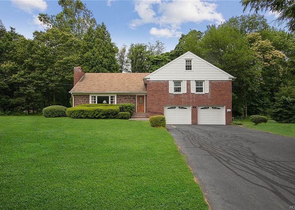 1st image of 12 Hillside Dr