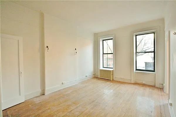Rented by R New York | media 12