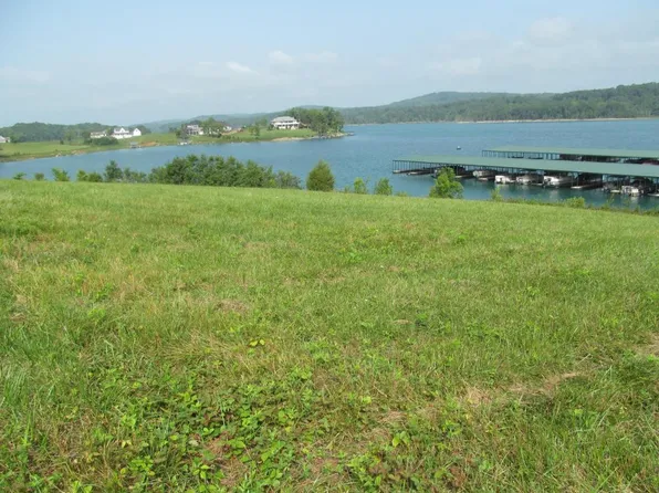 Russell Brothers Rd, Sharps Chapel, TN 37866