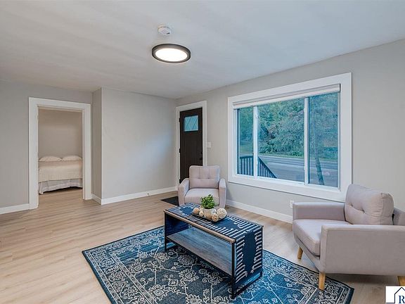 3rd image of 933 Thompson Ravine Rd