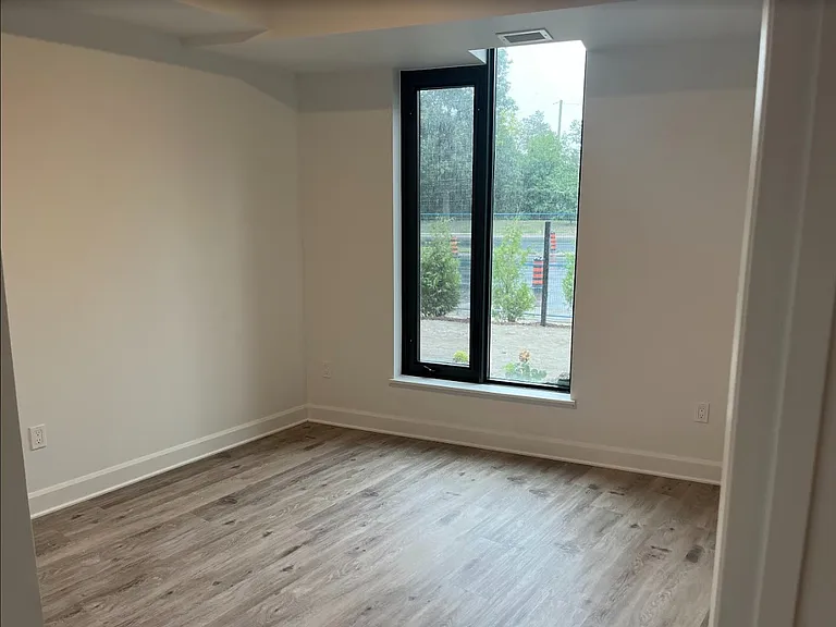263 Greensway Ave — Photo 20