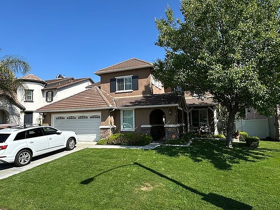 4th image of 27370 Carlton Oaks St