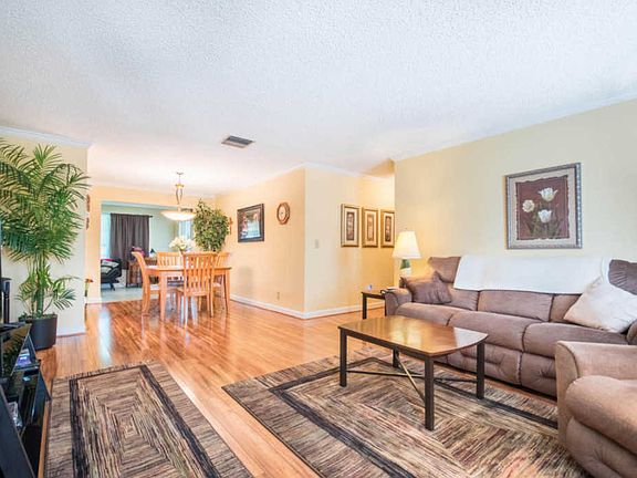 4th image of 2103 Alfred Dr