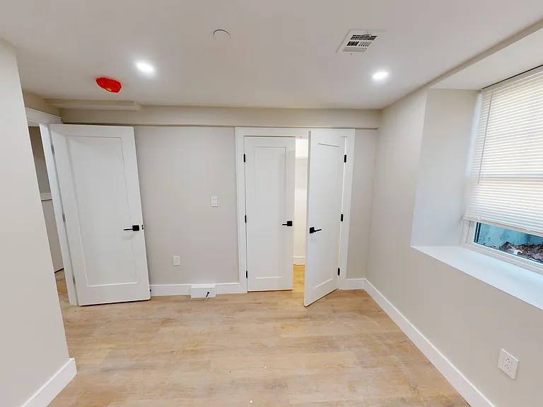93 Williston Rd — Photo 10