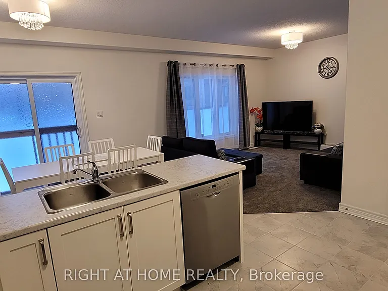12 Mitchell Ave — Photo 16