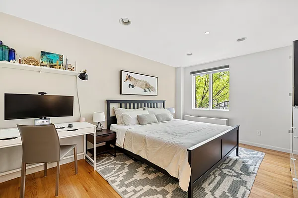 Sold by Compass | media 9