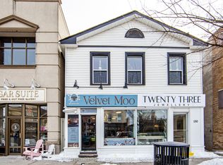 150 Lakeshore Rd E #3, Oakville, ON L6J 1H4