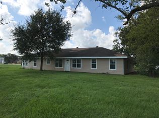 3311 N Mechanic St, El Campo, TX 77437