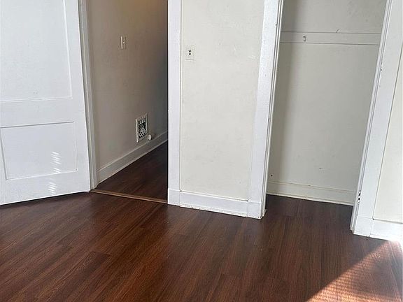 4th image of 5334 N Kingshighway Blvd