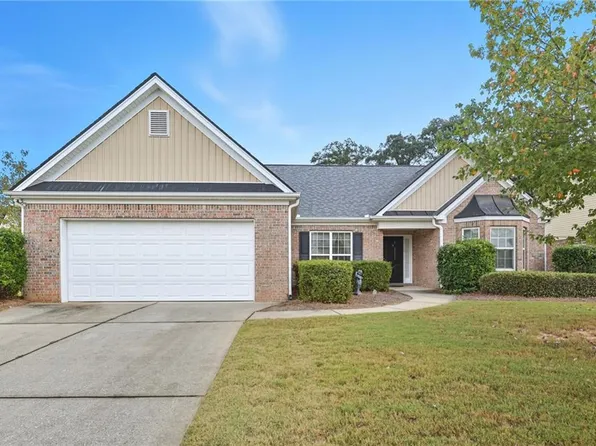 458 Lakeview Bend Cir, Jefferson, GA 30549